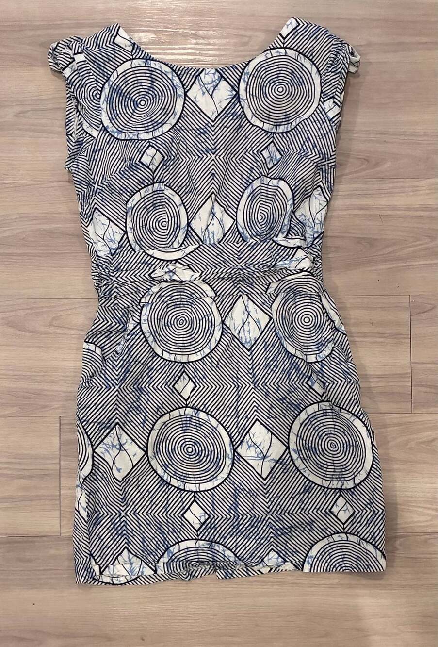 bar III Blue and White Geometric Print Short Sleeve Dress Size M